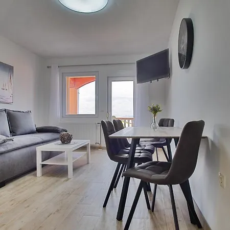 Kameni Put Apartman Ražanac