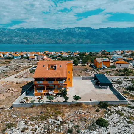 Kameni Put Apartmán *