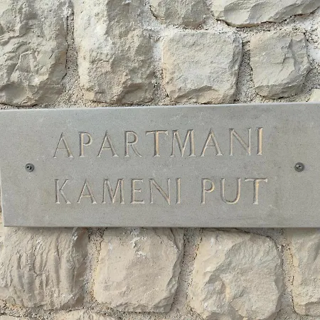 Kameni Put *