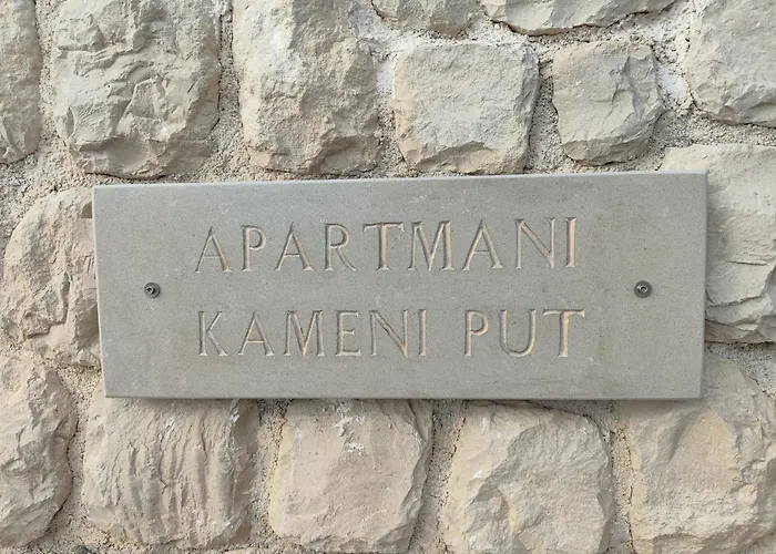 Kameni Put *